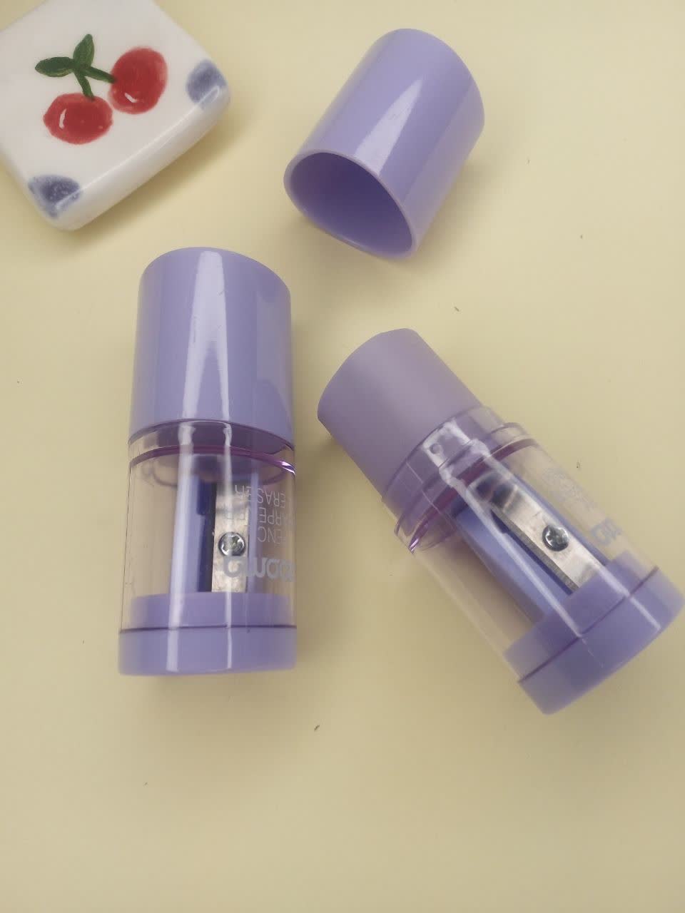 پاک‌کن و تراش مخزن‌دار سه گوش زوما